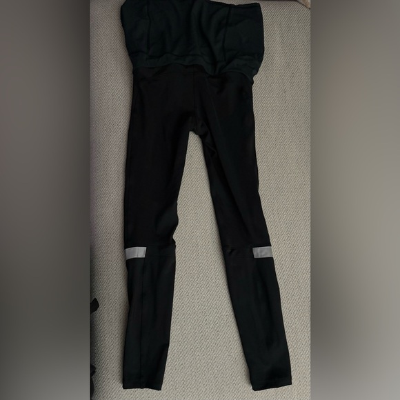 Pearl Izumi Women's Training / Running Fly Skirt Over Tight in Black, XS (0,2,4) - Picture 6 of 9